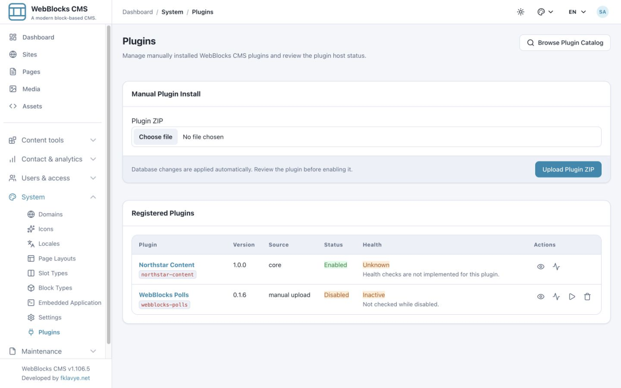 Schermata Plugins con WebBlocks Polls 0.1.6 installato ma Disabled accanto al modulo ZIP manuale